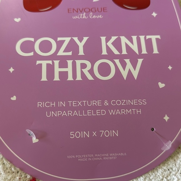 The Cozy Cottage Cherry Hearts Knitted Throw Blanket 🍒🍒♥️♥️ - Picture 5 of 6